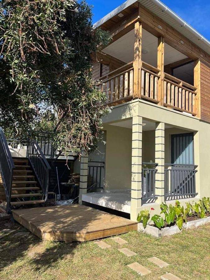 Cottage pour 2 personnes, avec vue ainsi que jardin et balcon à Sainte-Suzanne