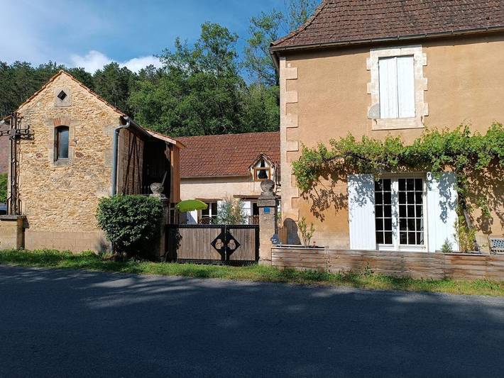 Location de vacances pour 6 personnes, avec Terrasse et Piscine à Journiac - 2