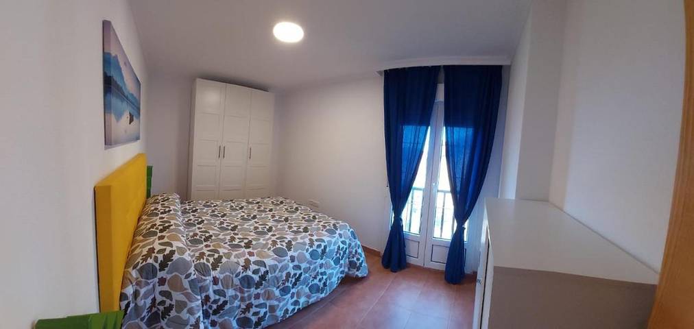Apartamento de vacaciones para 3 personas, con vistas y terraza - 1