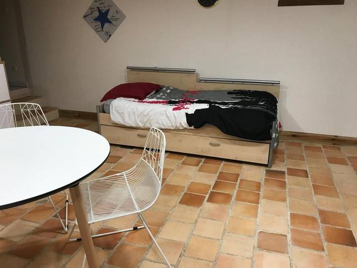 Gîte pour 2 personnes, avec jardin à Benet - 3