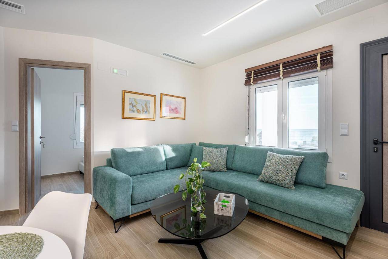 Ganze Wohnung, Zoe' Sense Seaside Pool Villa in Keratokampos, Iraklio-Heraklion und Umgebung