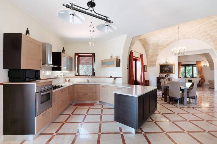 Villa 'Degli Ulivi' with Private Garden in Avetrana, Gulf of Taranto