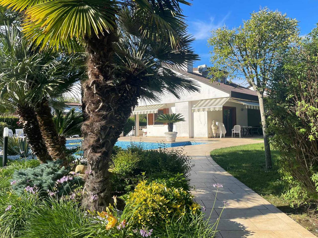 Holiday home with air conditioning, garden and pool  in Isola Albarella, Polesine