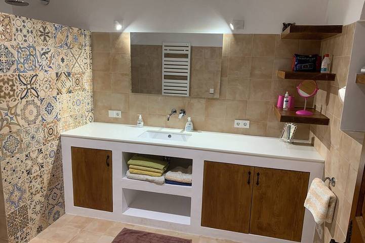 Bungalow für 10 Personen, mit Balkon und Garten auf Ibiza - 4