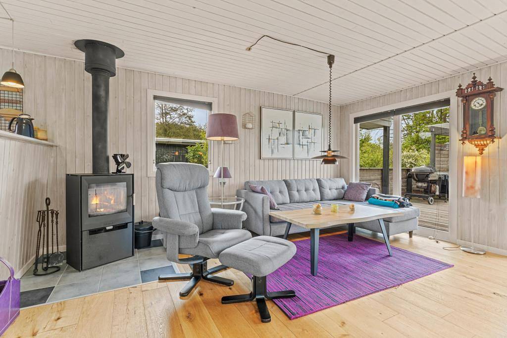 Beautiful holiday home with sauna and wood-burning stove in Bork Havn, Ringkøbing fjord