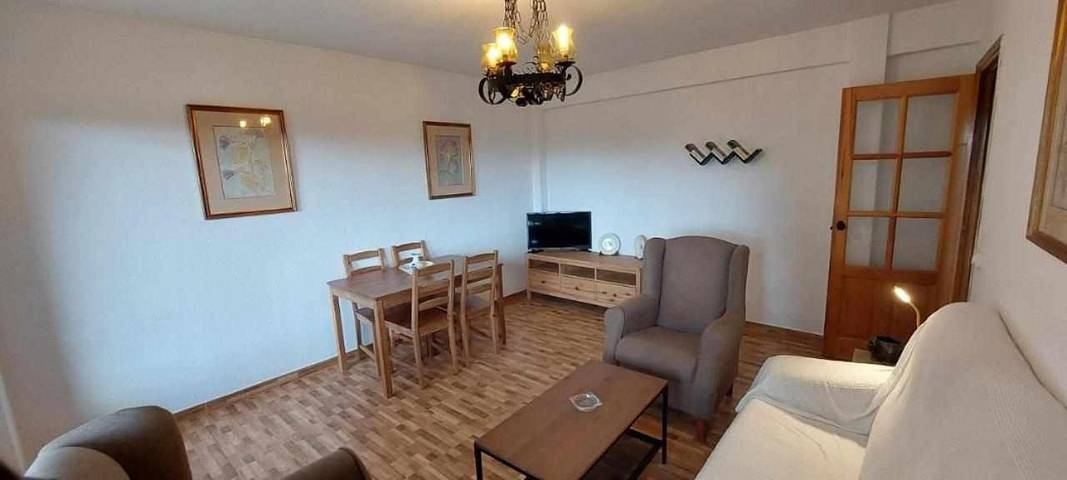 Casa rural para 5 personas, con balcón y vistas en Navarredonda de Gredos - 3