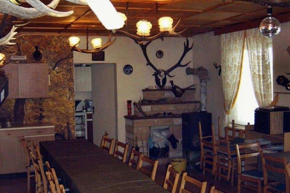 Ferienhaus Jagdhütte am Waldschlösschen - Ferienhaus in Torgau, Nordsachsen