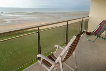 Gîte pour 6 personnes, avec piscine et balcon dans Plage du Hôme