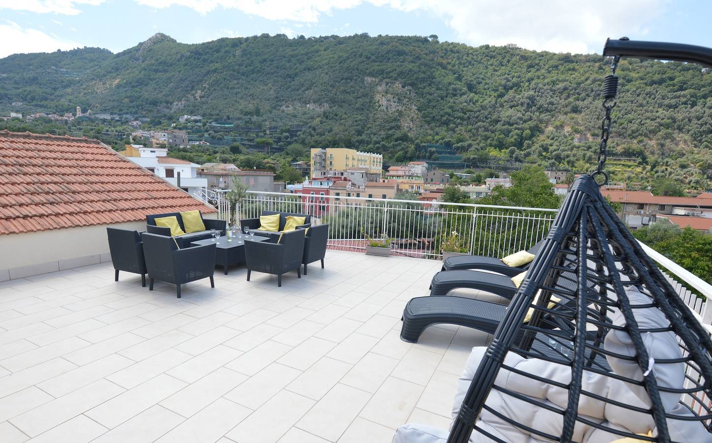 Charming Sant'Agnello Holiday House for Families with Panoramic Views in Sant'Agnello, Naples Province