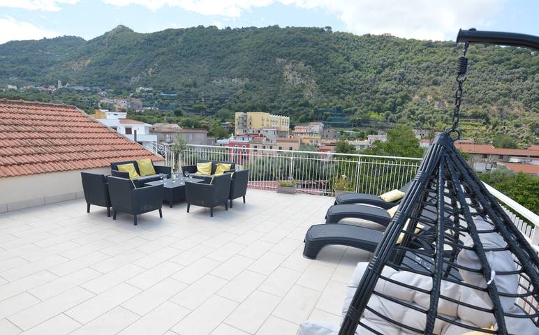 Vacaciones familiares en La Terrazza: la escapada de sus sueños en la costa de Sorrento in Sant'Agnello, Provincia de Nápoles