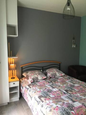 Cottage pour 3 personnes, avec jardin et terrasse à Le Crestet