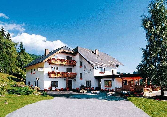 Bnb, mit Terrasse und Garten sowie Sauna und Ausblick in Kärnten