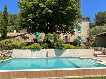 Cottage pour 4 personnes, avec piscine ainsi que jardin et vue à Cheval-Blanc