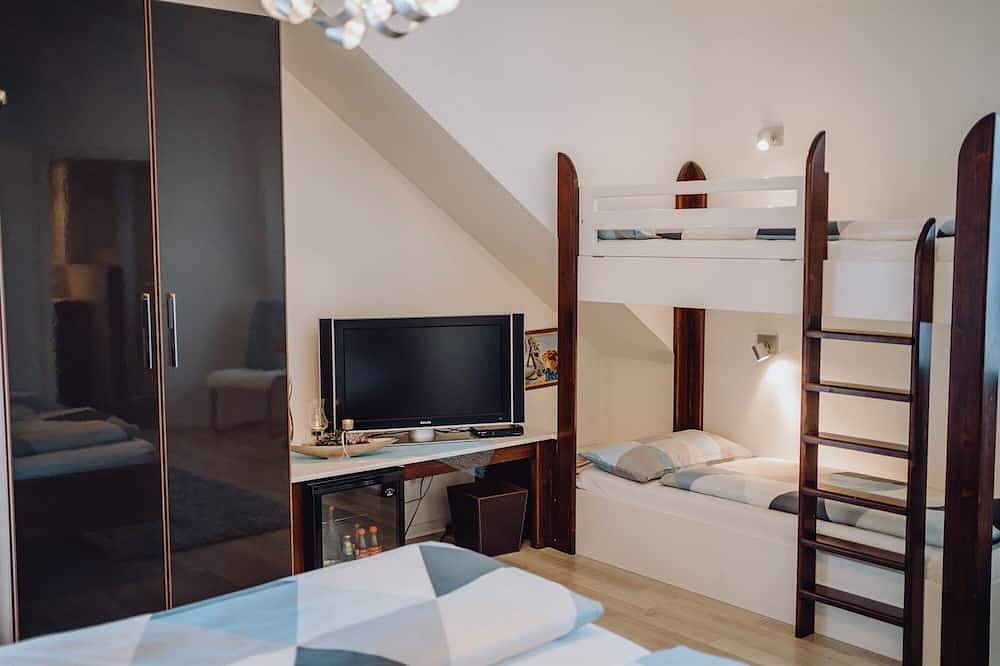 Ganze Wohnung, Familienzimmer Nr 1 - mit 2 Kindern in Rheinhausen, Südschwarzwald