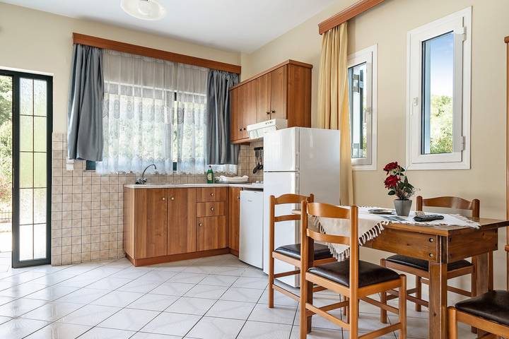 Entire apartment, Holiday Apartment Daratos apartment 3 with Sea View, Shared Garden & Wi-Fi in Sami, Kefalonia