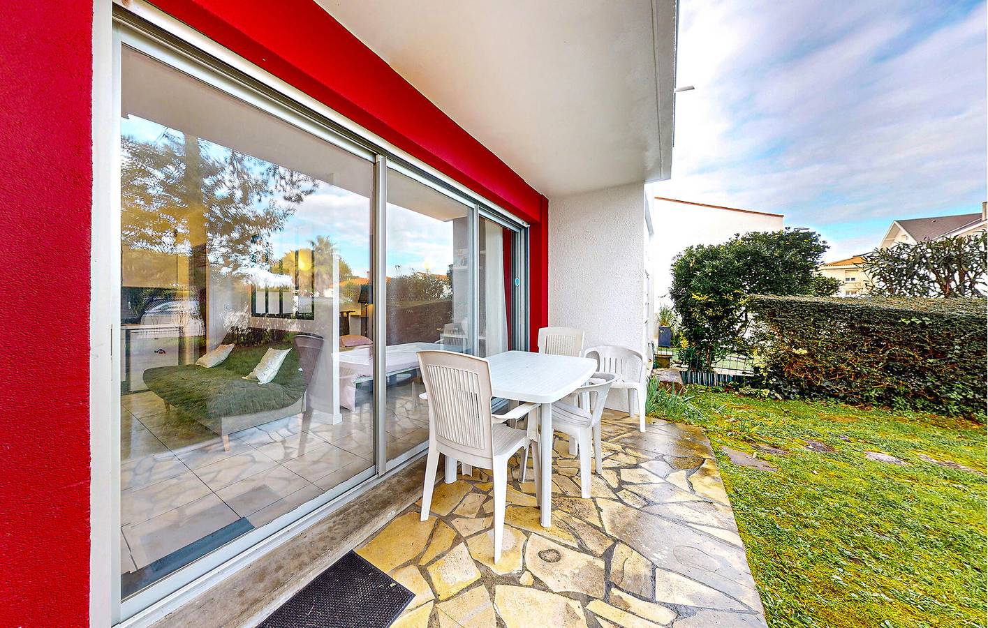 Apartamento vacacional entero, Apartamento junto a la playa con aparcamiento, jardín y microondas - 800m de La Grande Conche in Saint-Georges-de-Didonne, Region de Rochefort
