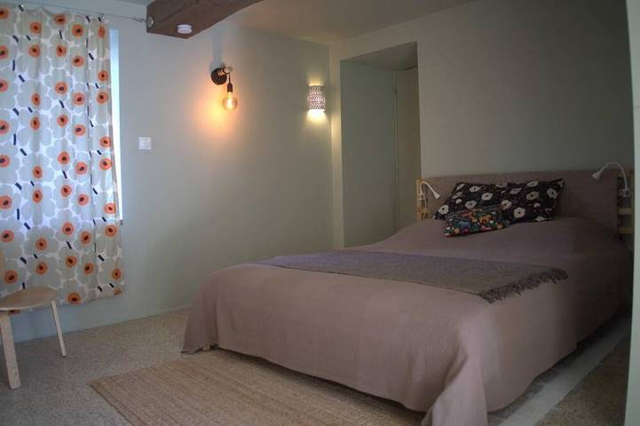 Location de vacances pour 6 personnes, avec sauna ainsi que jardin et jacuzzi, animaux acceptés à Saint-Léger-sous-Beuvray - 4