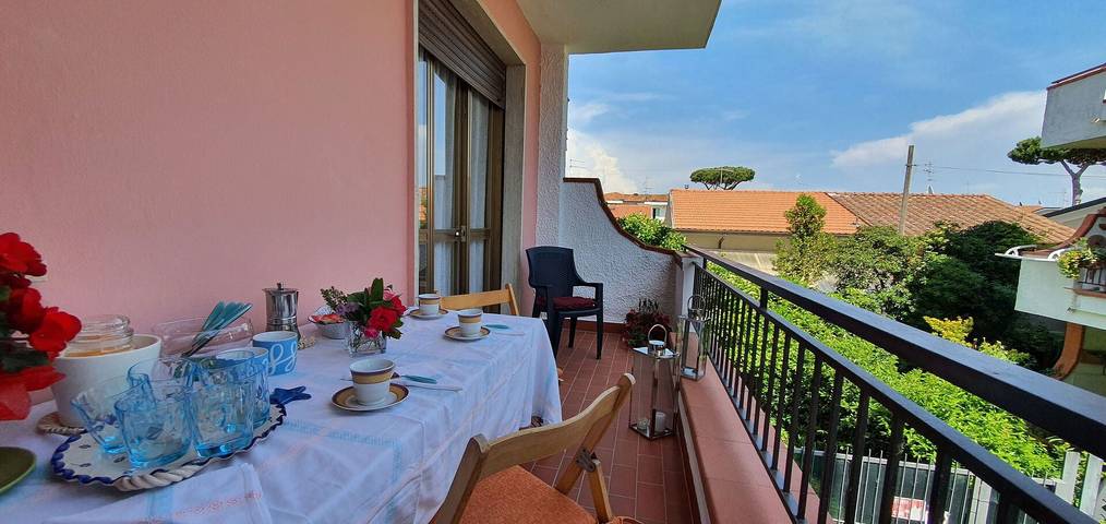 Appartamento per 5 persone, con Balcone a Torre del Lago Puccini