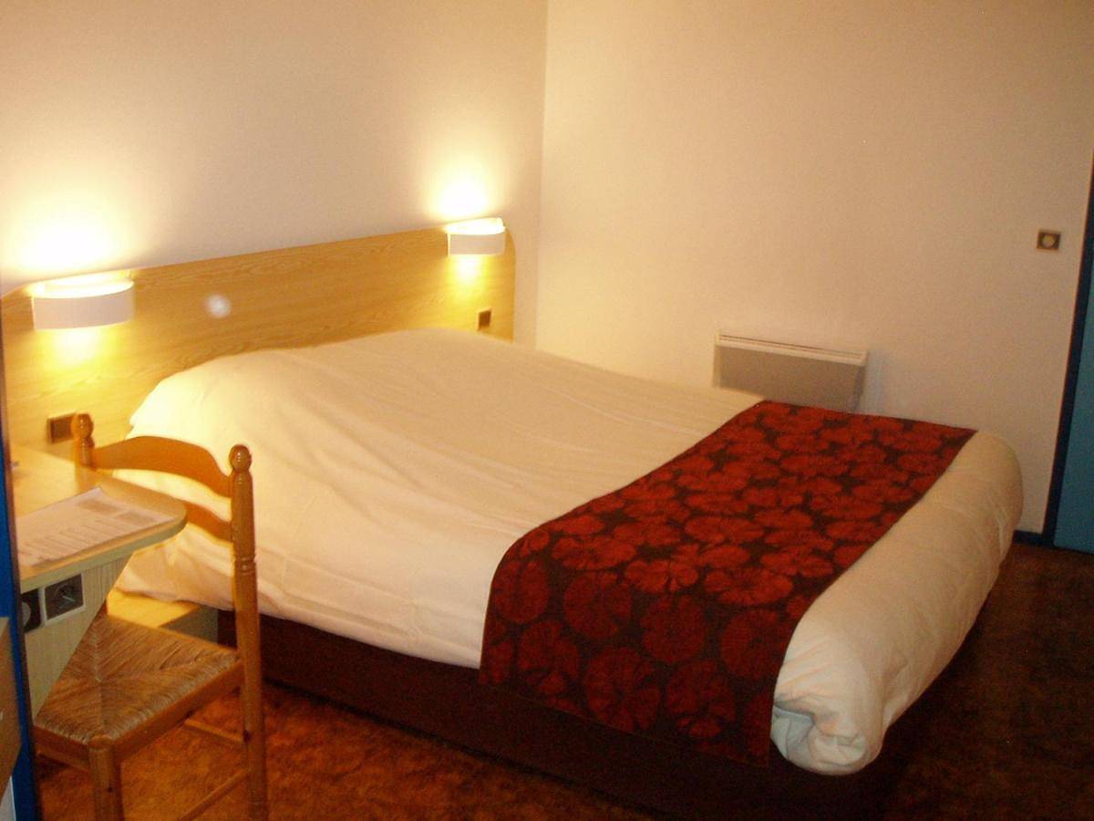 Single Room with Bathroom in Poitiers, Vienne (France)