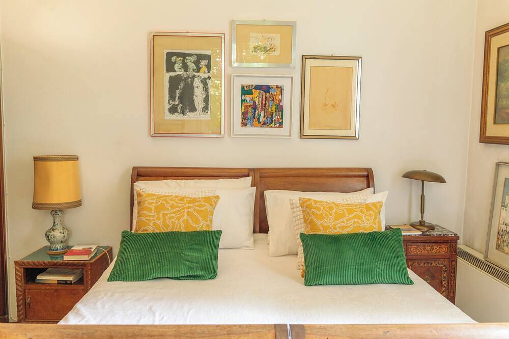 Classic room in a 19th-century villa in Parma, Parma Provinz
