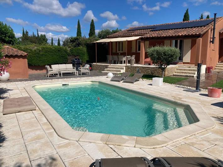 Location de vacances pour 6 personnes, avec jardin et piscine ainsi que jacuzzi et sauna à Castillon-du-Gard - 2