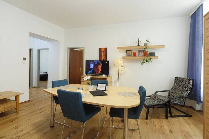 Ferienwohnung für 4 Personen, mit Garten in Wien