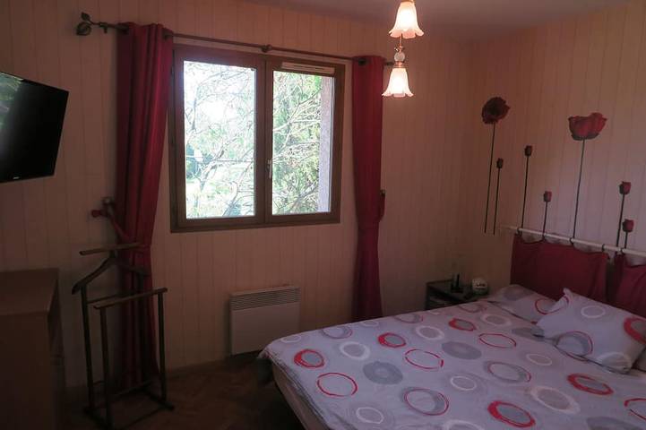 Location de vacances pour 11 personnes, avec jardin, animaux acceptés à Brié-et-Angonnes - 2