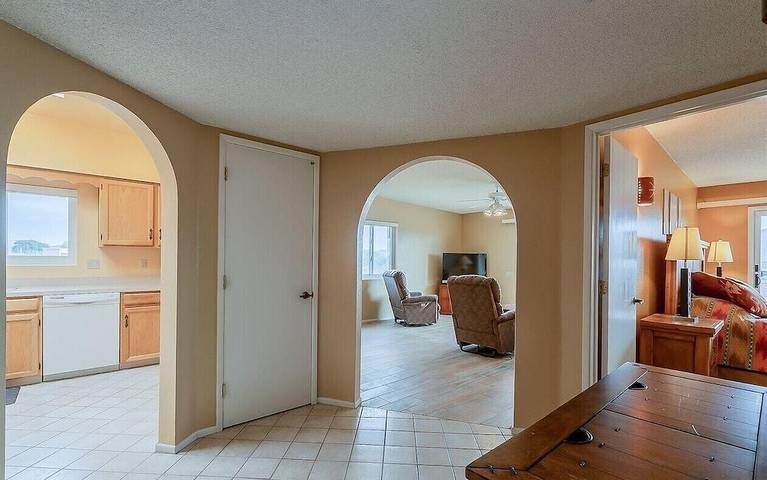 Vacation rental for 4 people, with pool and hot tub as well as terrace in Green Valley