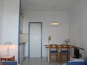 Appartement De Vacances pour 4 Personnes dans Villeneuve-Loubet Plage, Villeneuve-Loubet, Photo 2