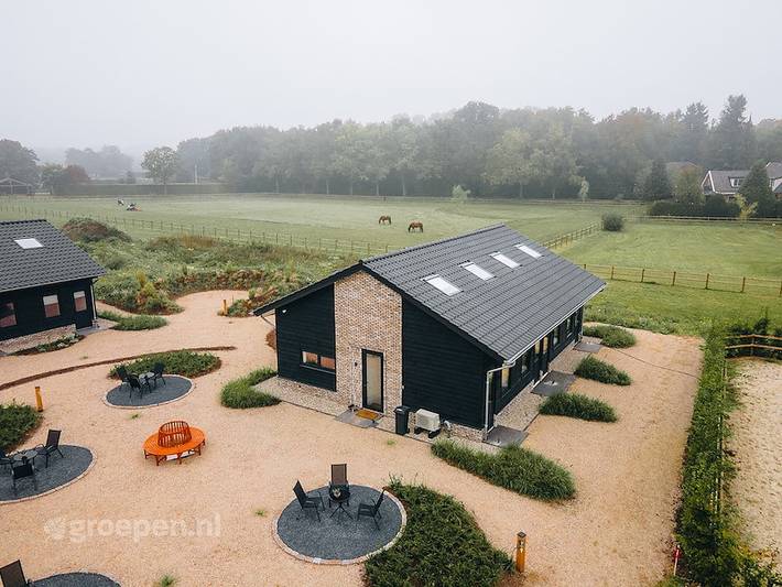 Loft voor 18 personen, met terras en balkon/terras in Apeldoorn Gemeente