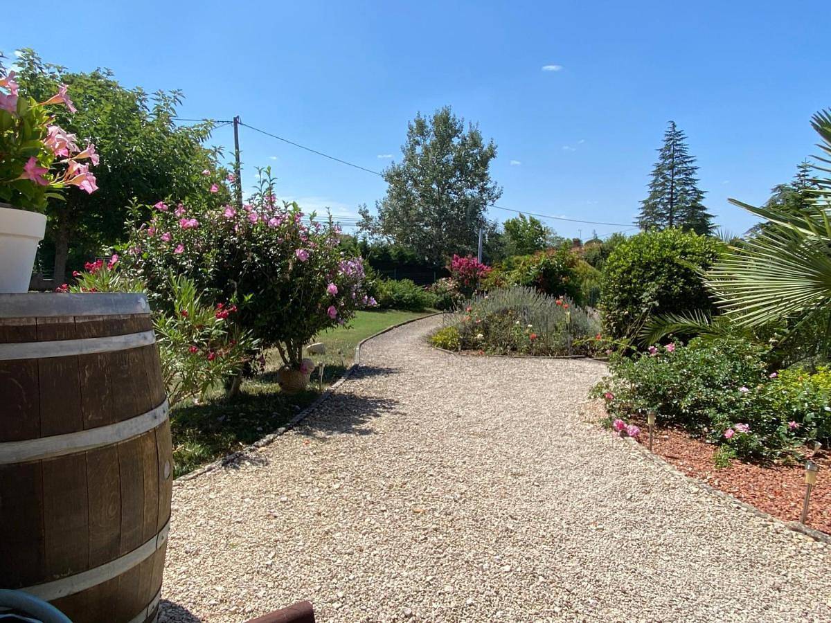 Aux Trois Mûriers in Villeneuve-sur-Lot, Région de Villeneuve-sur-Lot