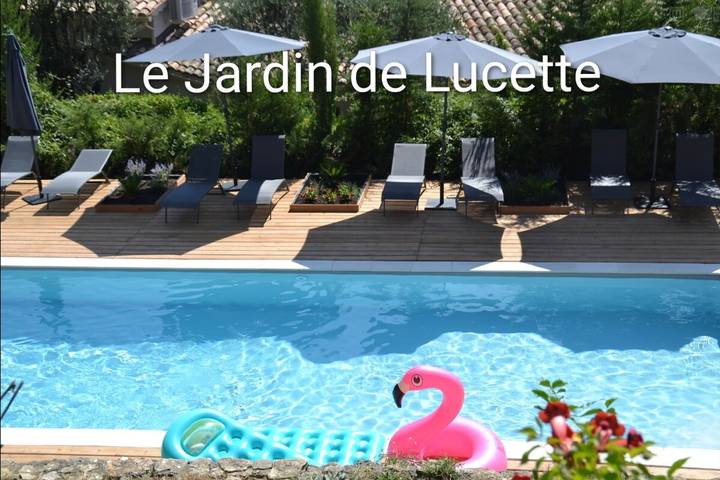 Maison de vacances pour 6 personnes, avec terrasse ainsi que jardin et piscine - 1