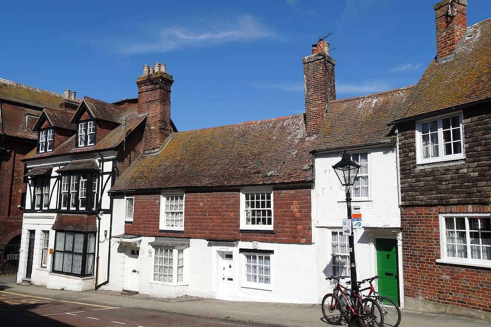 16th Century Cottage Situated Opposite The Medieval Landgate Arch in Rye, East Sussex
