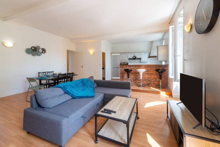 Ganze Wohnung, Le Quai - Wifi - Centre-ville in Laval, Mayenne