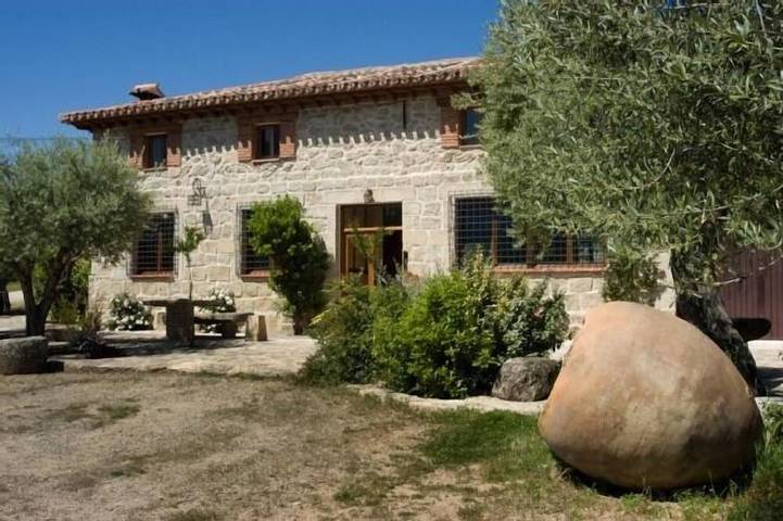 Gîte pour 8 personnes, avec Jacuzzi et Jardin à San Esteban del Valle
