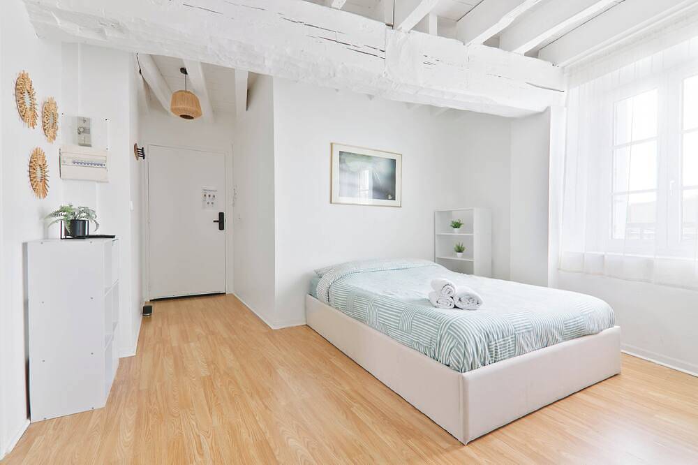 Apartamento entero, Évasion Urbaine : Studio Cosy à Deux Pas de la Nature in Étampes, Essonne