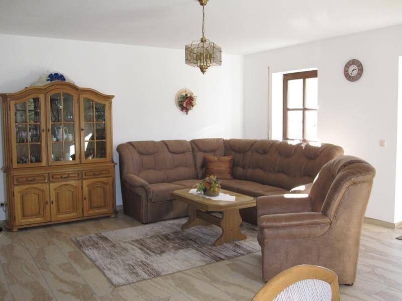 Ganze Ferienwohnung, Fewo auf einer idyllischen Bergwiese mit Bergblick in Emsetal, Waltershausen