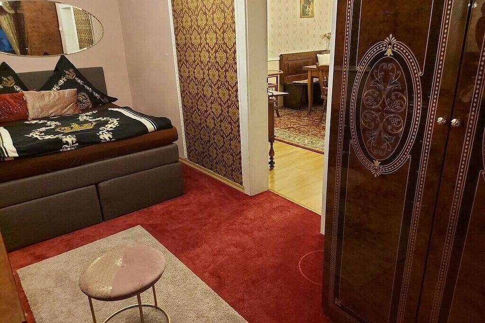 Apartamento entero, Cerradura Weichs para los padres con niños y perros y aparcamiento in Ratisbona, Baviera Oriental