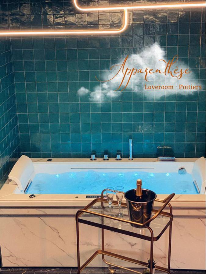 Appartement de vacances pour 2 personnes, avec Jacuzzi et Sauna à Poitiers