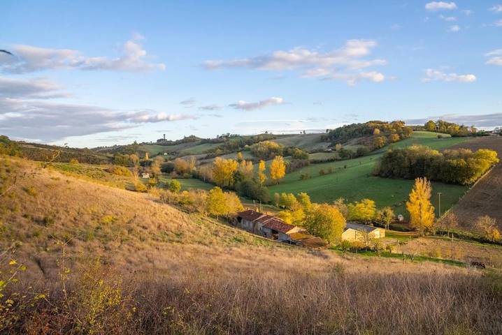 Location de vacances pour 10 personnes, avec Balcon et Terrasse à Le Fossat
