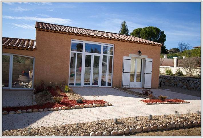 Gîte pour 2 personnes, avec jardin et piscine dans les Alpes-de-Haute-Provence - 4