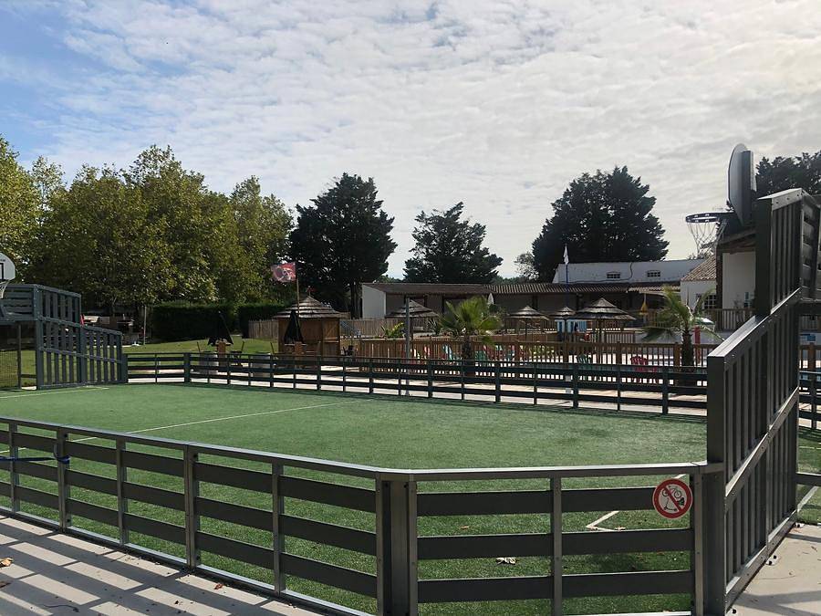 Camping Les Maraises - Mobilhome 6 personnes - Mobil Home 4/6 pers dimanche in Saint-Martin-de-Ré, Île de Ré