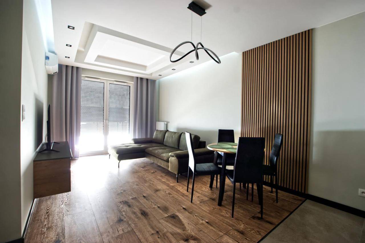 Cały apartament, Two-Bedroom Apartment in Kalisz, Wielkopolska