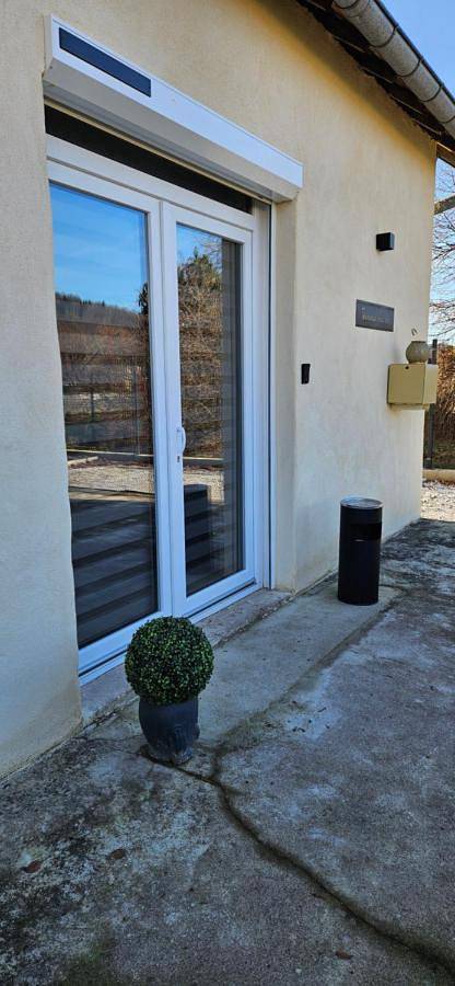 Location de vacances pour 2 personnes, avec jacuzzi ainsi que terrasse et sauna à Ronchamp - 3