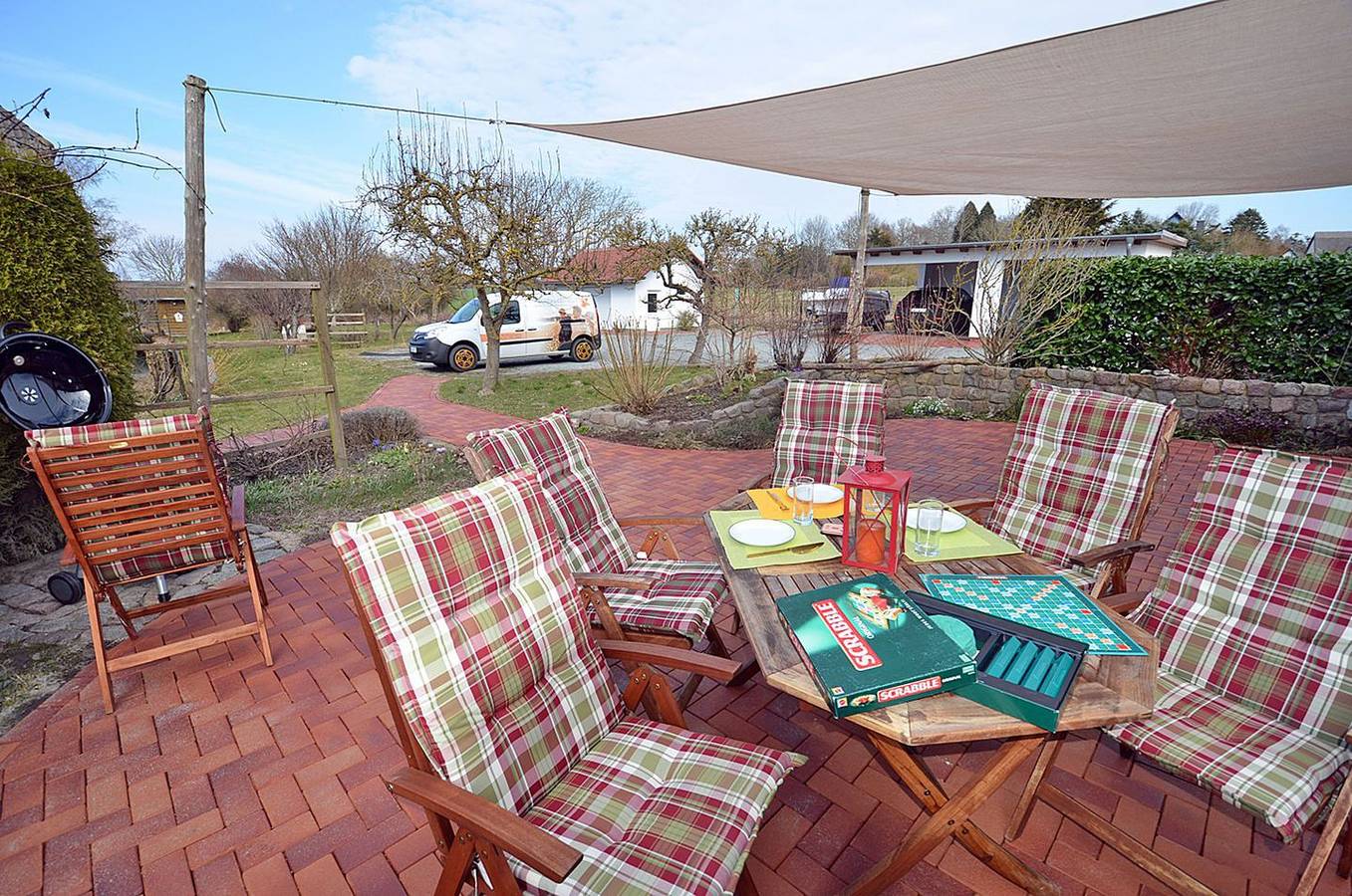 Ganze Wohnung, Über 2 Etagen am Bodden, Terrasse mit Gartenmöbel, Waschmaschine und Internet in Polchow, Glowe