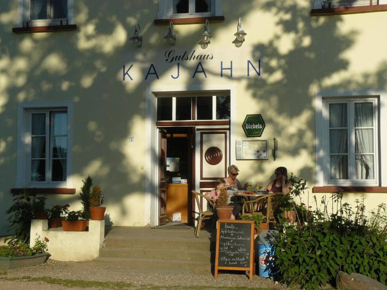 Hotel Gutshaus Kajahn - Einzelzimmer in Gustow, Stralsund Umland