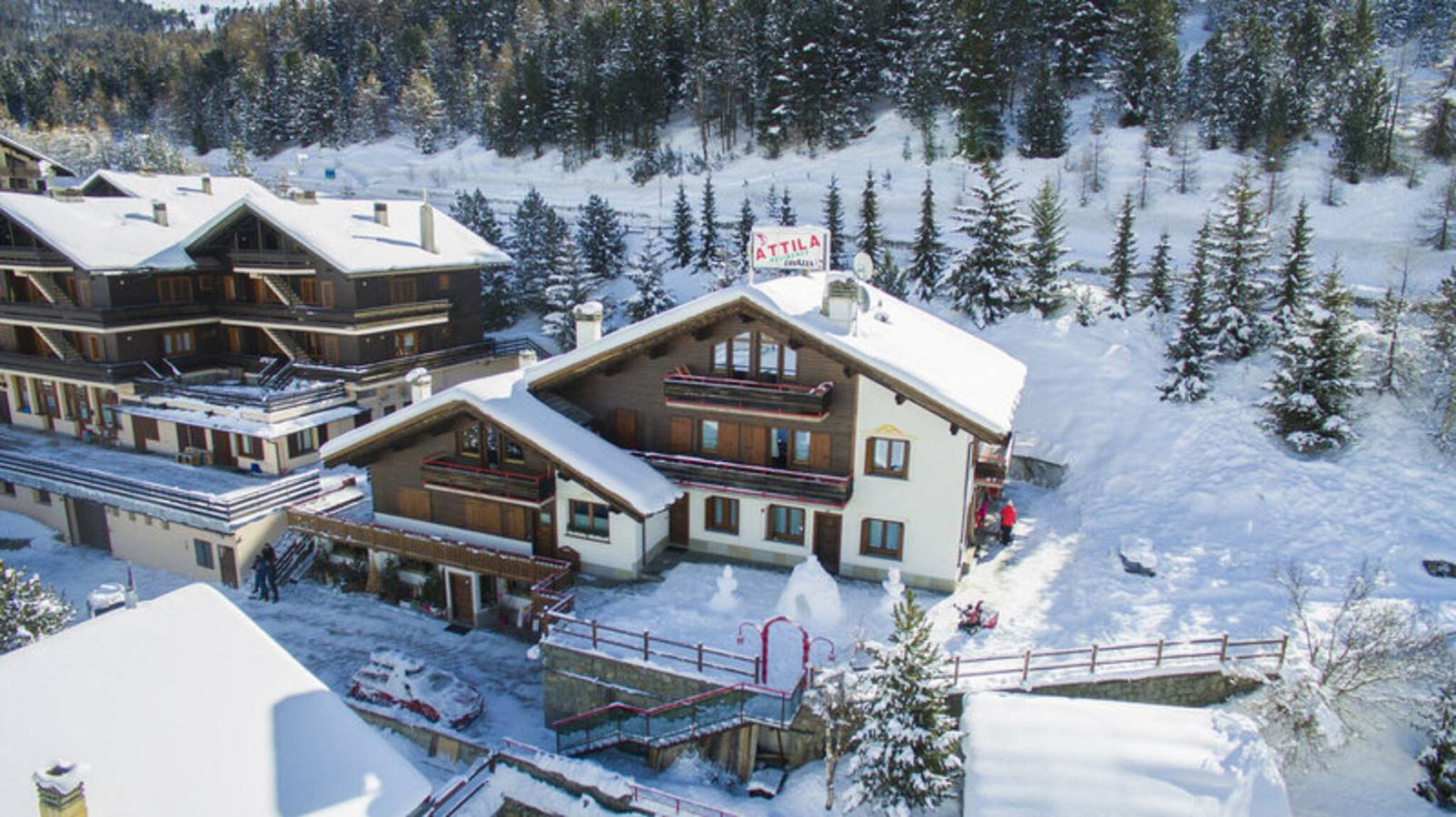 Ganze Wohnung, Ferienwohnung 'Residenz Attila Giardino' mit Bergblick, Gemeinschaftsgarten & Wlan in Teola, Livigno