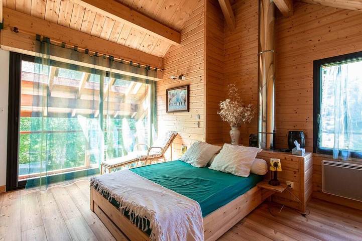 Gîte pour 12 personnes, avec jardin et balcon, animaux acceptés à Crots - 4