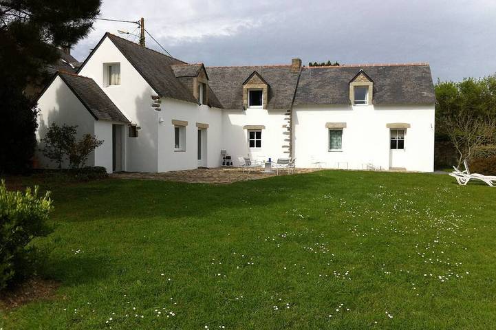 Location de vacances pour 8 personnes, avec jardin et terrasse dans Lerat