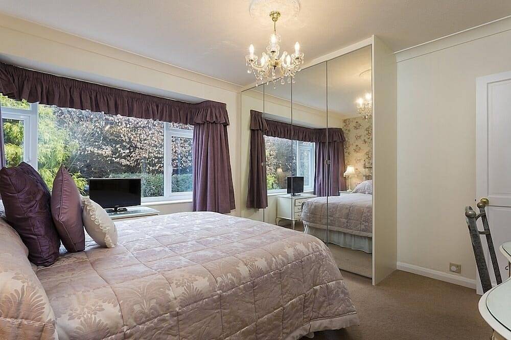 *** Freistehender Bungalow mit drei Schlafzimmern in Bowness mit Parkplatz und Wlan **** in Bowness-on-Windermere, Lake District